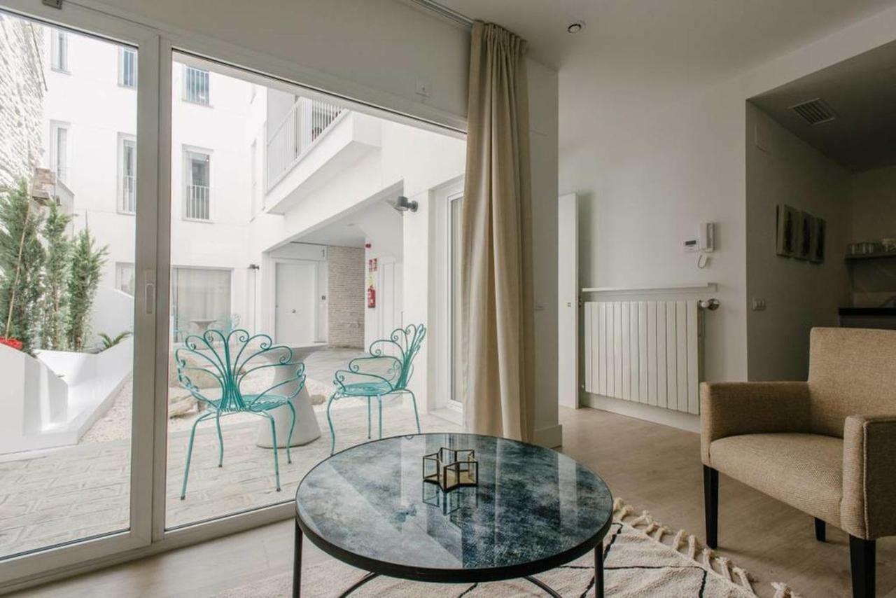 Apartamentos Rg Suites Plaza Del Salvador Σεβίλλη Εξωτερικό φωτογραφία